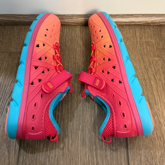 Stride Rite Made 2 Play Phibian Water Shoes, Velcro Closure Sz 4 Ombre EUC - Picture 10 of 12
